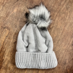 Silta ziemas sieviešu cepure