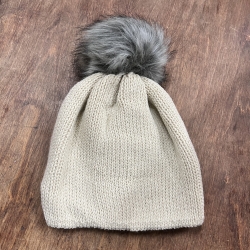 Silta ziemas sieviešu cepure